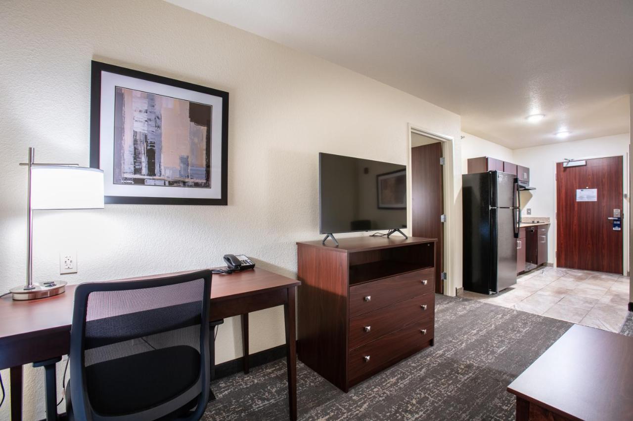 Cobblestone Inn & Suites - Pine Bluffs Buitenkant foto