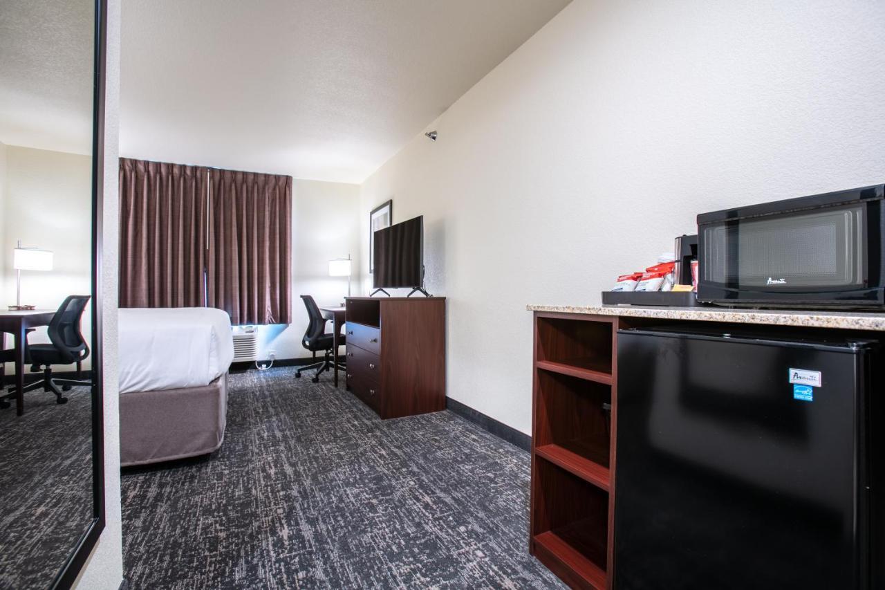 Cobblestone Inn & Suites - Pine Bluffs Buitenkant foto