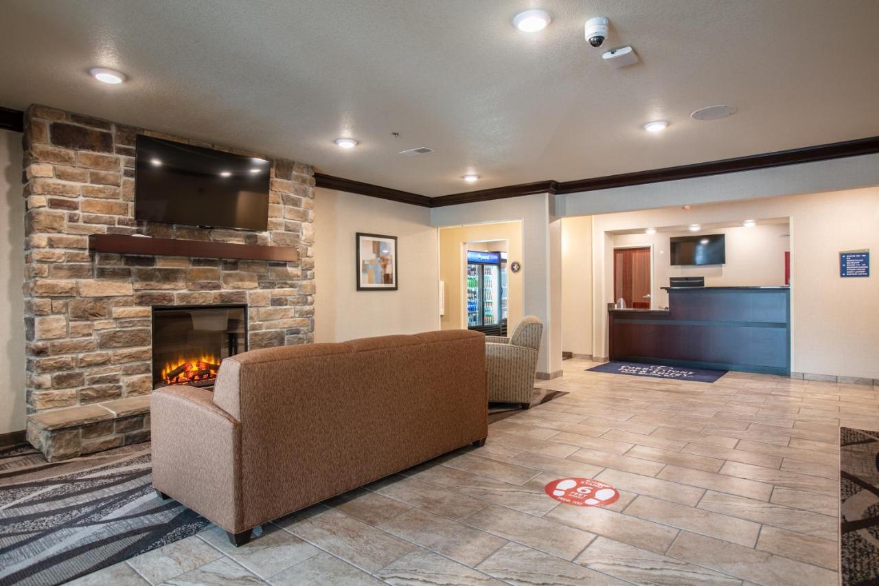 Cobblestone Inn & Suites - Pine Bluffs Buitenkant foto