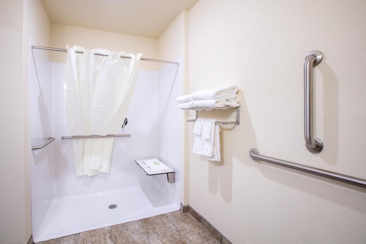 Cobblestone Inn & Suites - Pine Bluffs Buitenkant foto