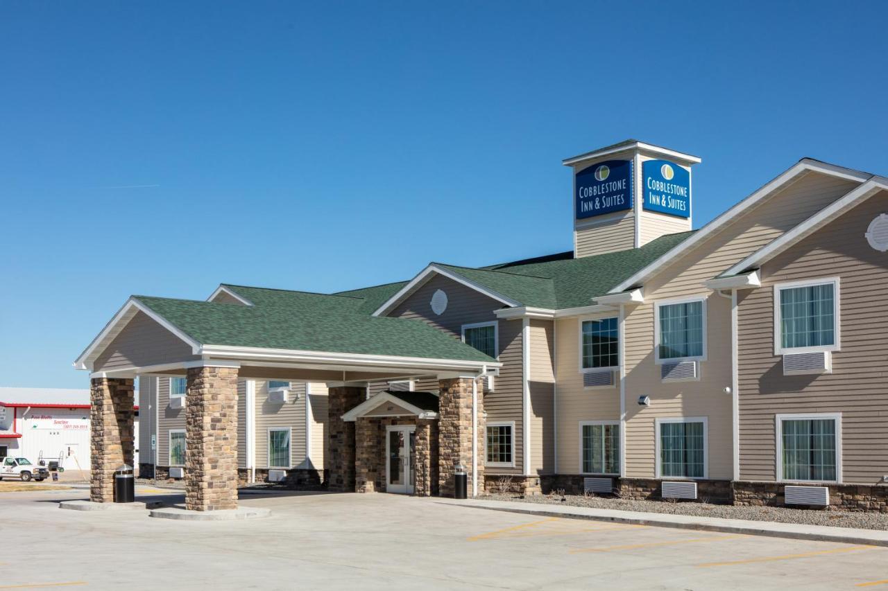 Cobblestone Inn & Suites - Pine Bluffs Buitenkant foto