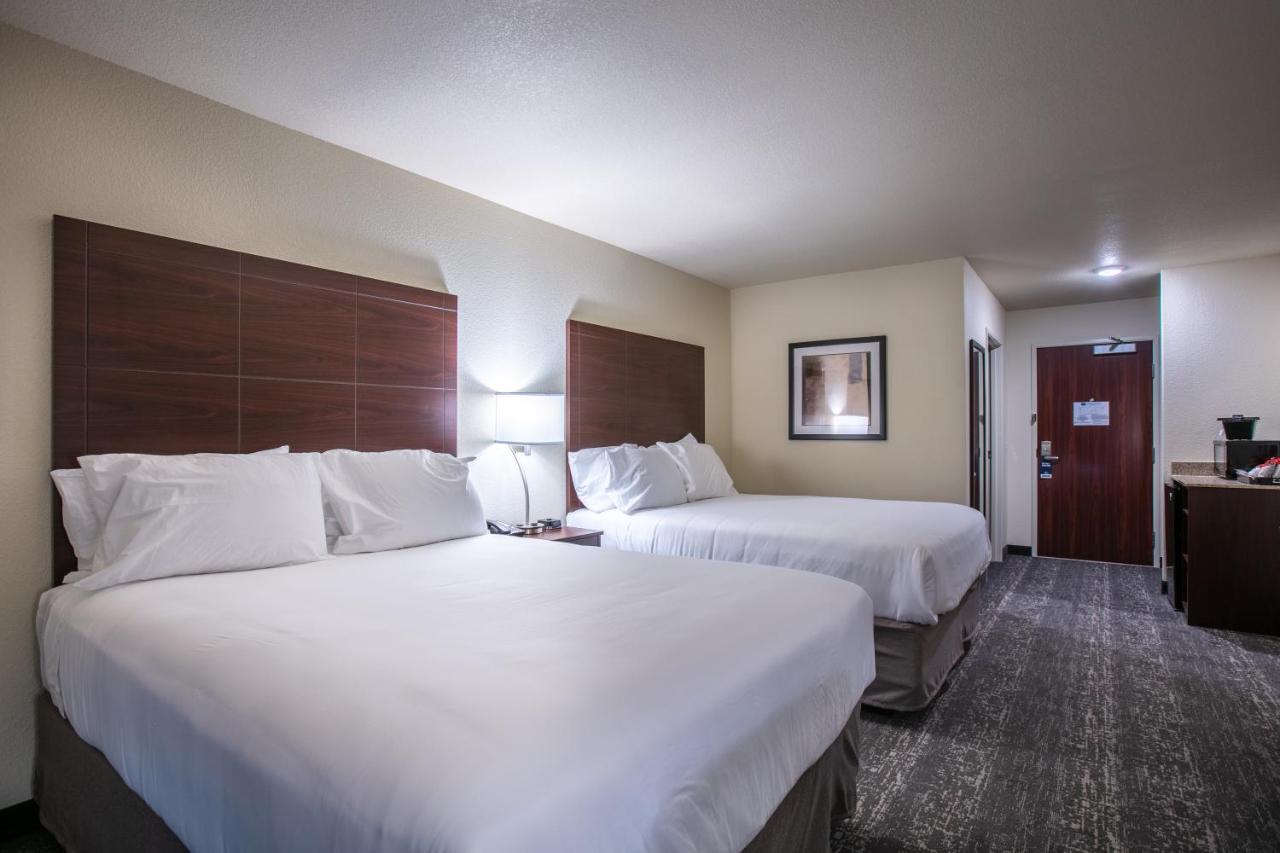 Cobblestone Inn & Suites - Pine Bluffs Buitenkant foto