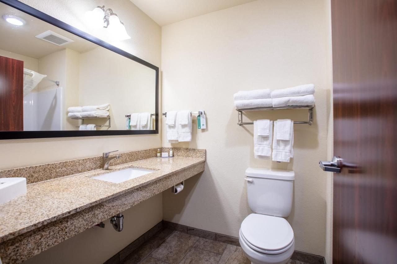 Cobblestone Inn & Suites - Pine Bluffs Buitenkant foto